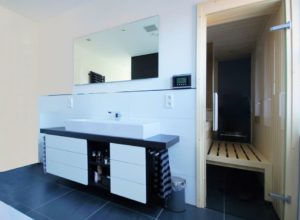 Badezimmerschrank