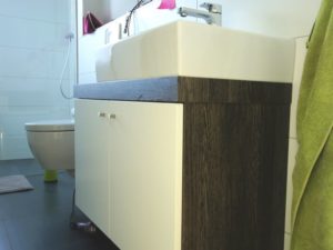 Badmöbel nach Maß Gästebad
