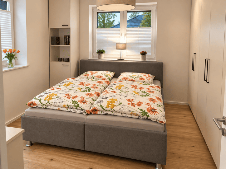 Schlafzimmer mit Bett Schlafzimmer mit Bett